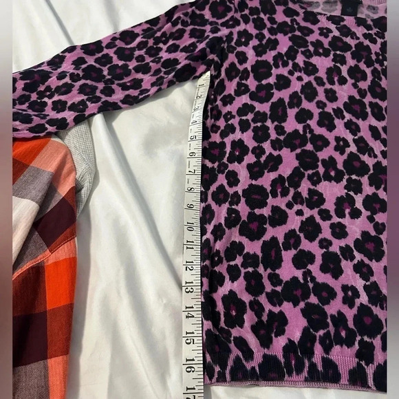 Ann Taylor Pink Leopard print sweater. Size M - Picture 6 of 6